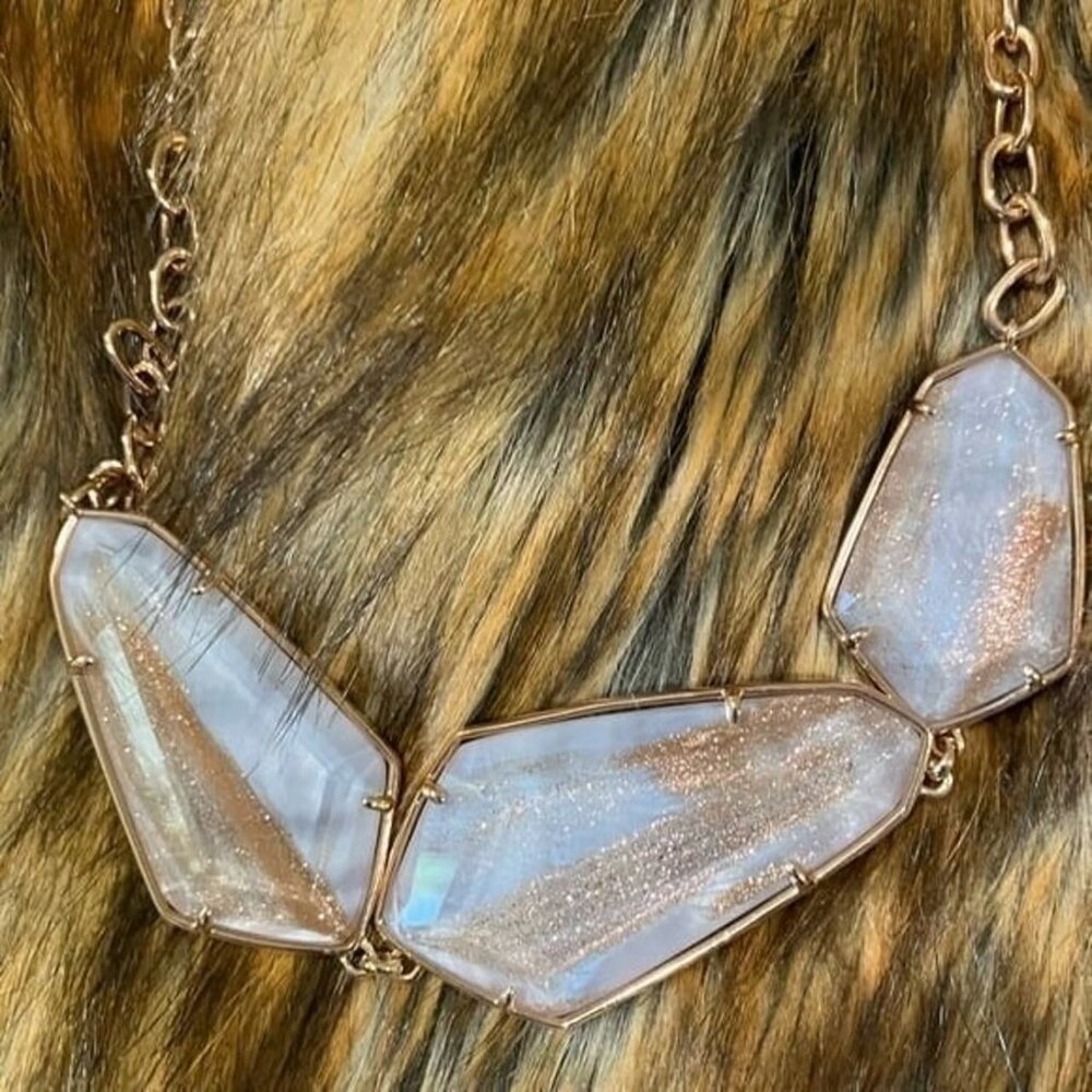 Kendra Scott Damon Aqua Apatite Pendant Necklace Set and Trademark Jewelry Bag.